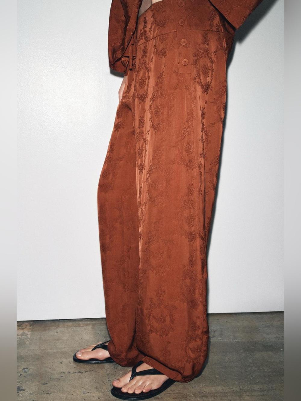 NWT. Zara ZW Collection Russet Viscose Jacquard Trousers. Size XS. - Picture 4 of 12